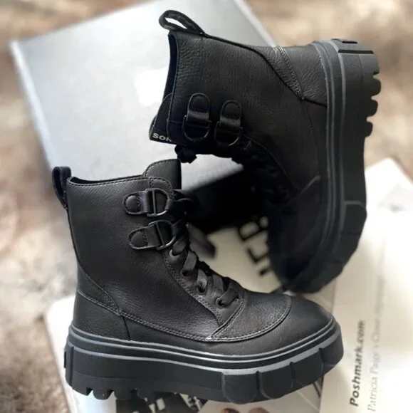 Free People x Sorel Caribou X Lace Up Boots - Picture 15 of 15